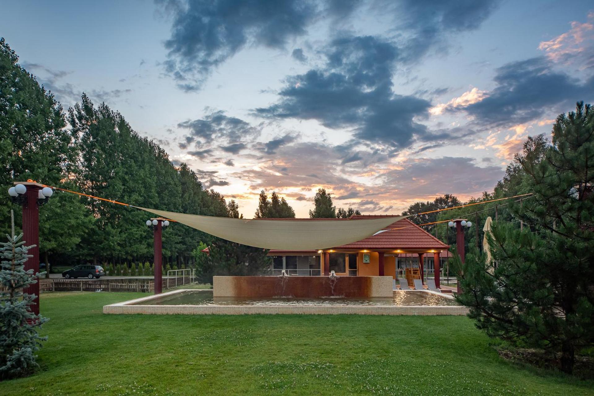 Termál Hotel Vesta Tapioszecso Esterno foto