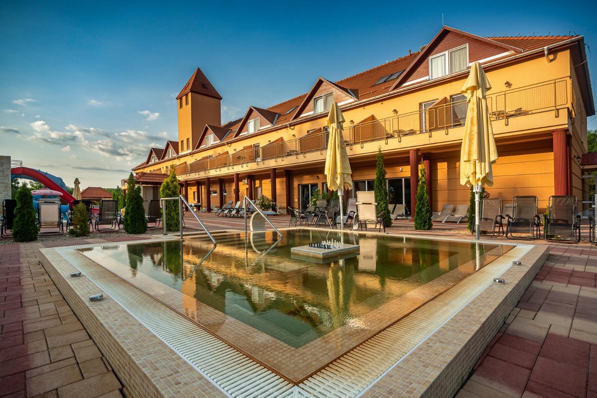 Termál Hotel Vesta Tapioszecso Esterno foto