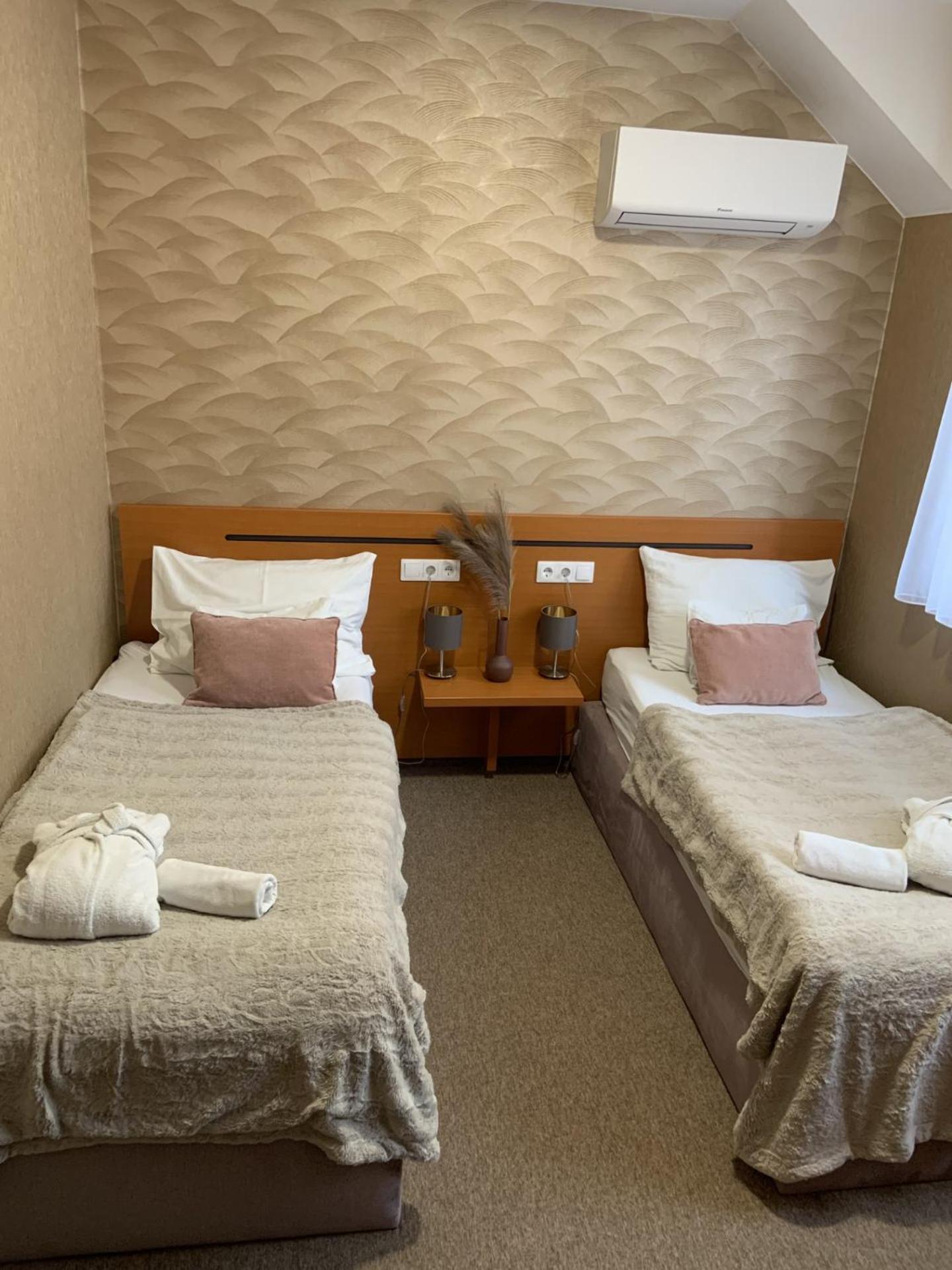 Termál Hotel Vesta Tapioszecso Esterno foto